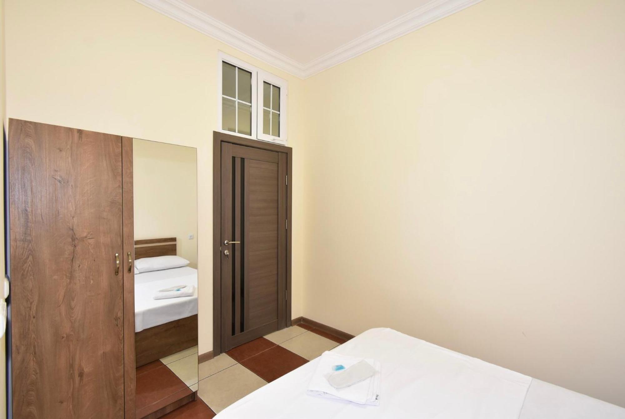 Hotel Costa 예레반 외부 사진