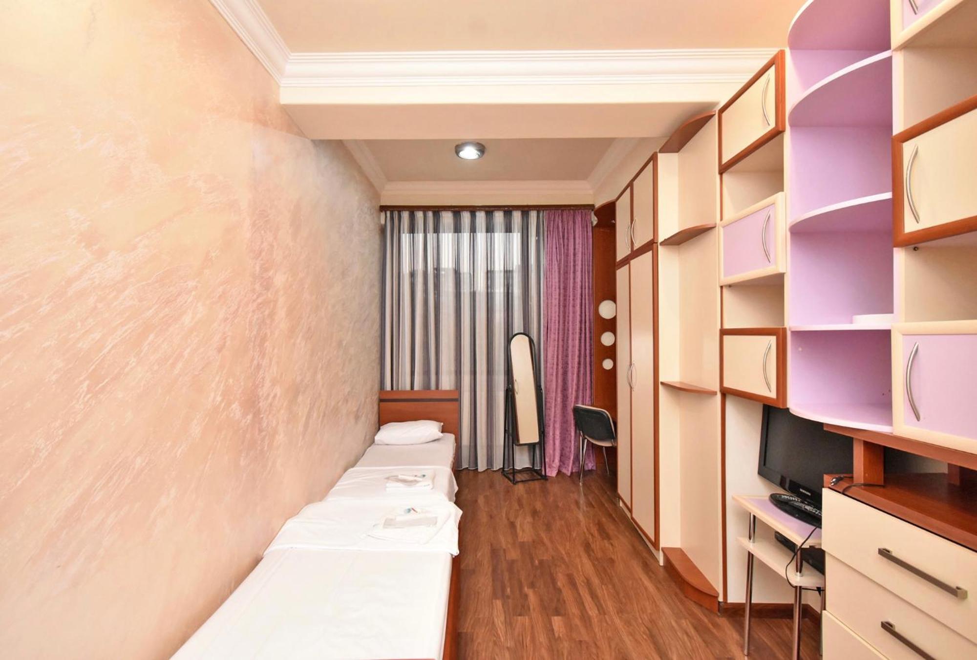 Hotel Costa 예레반 외부 사진