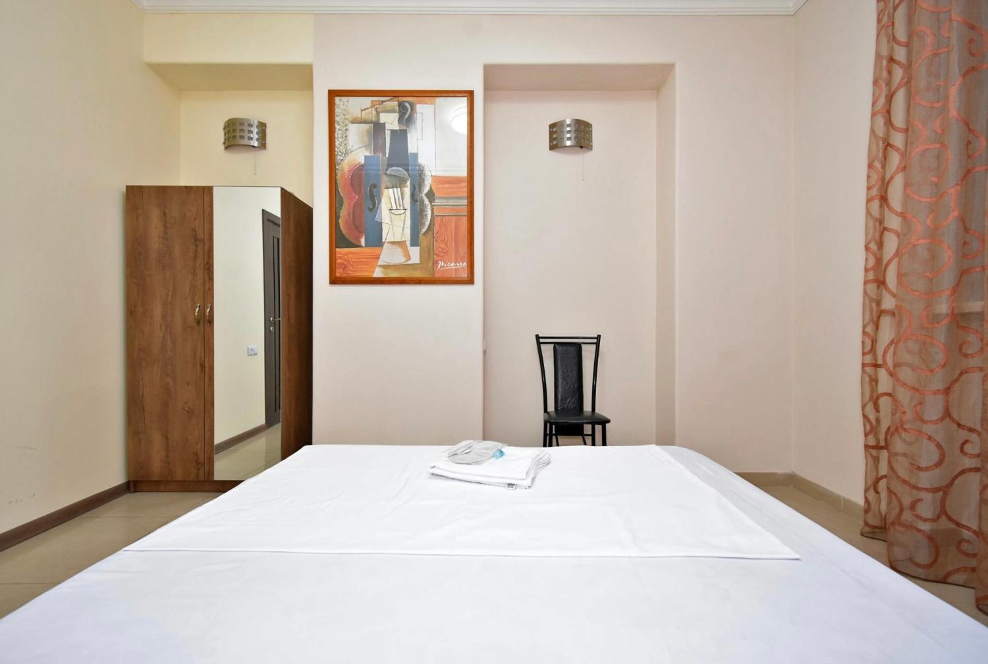 Hotel Costa 예레반 외부 사진